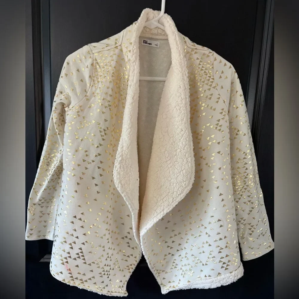 NWT Epic Threads Fleece Jacket. Cream with Gold Triangles.